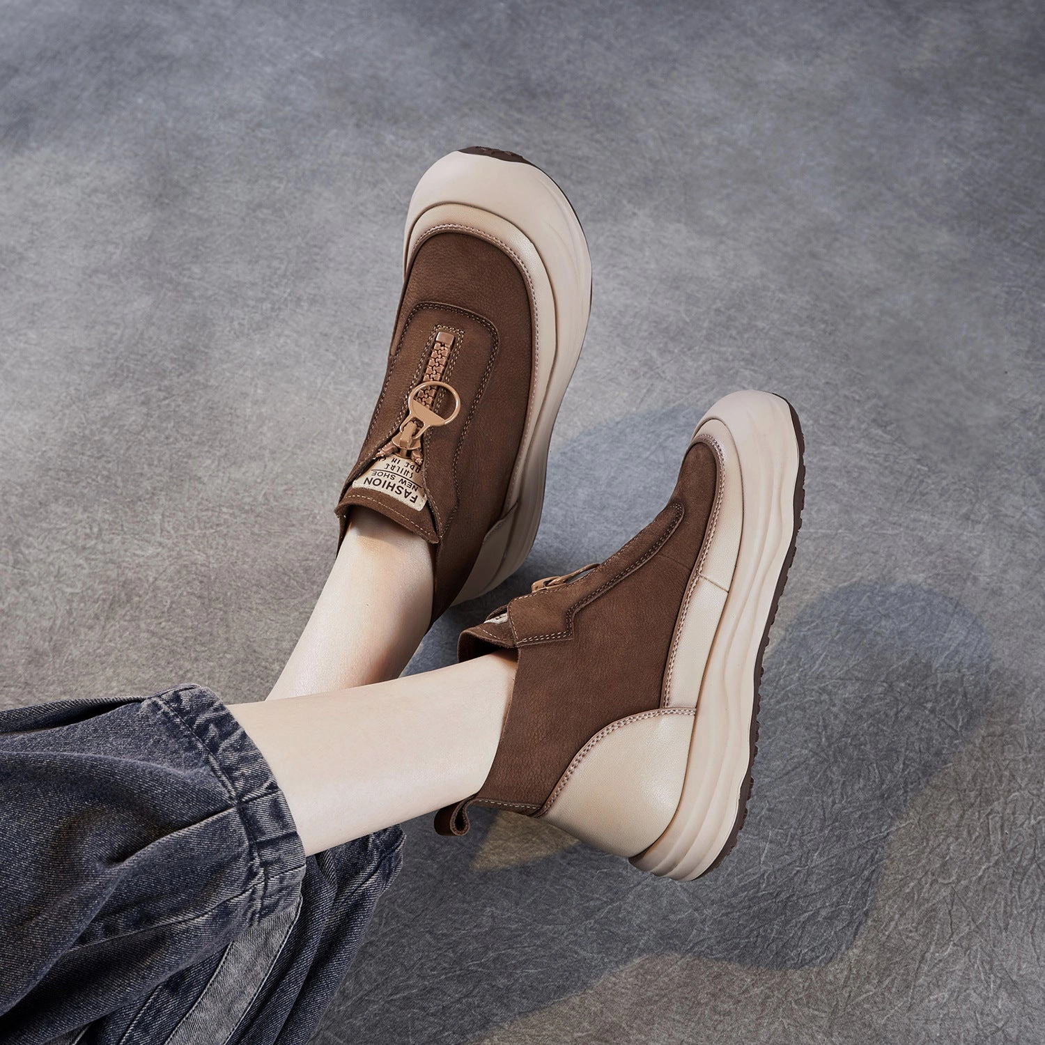 High-quality Women Autumn Leather Casual Platform Front Zipper Shoes