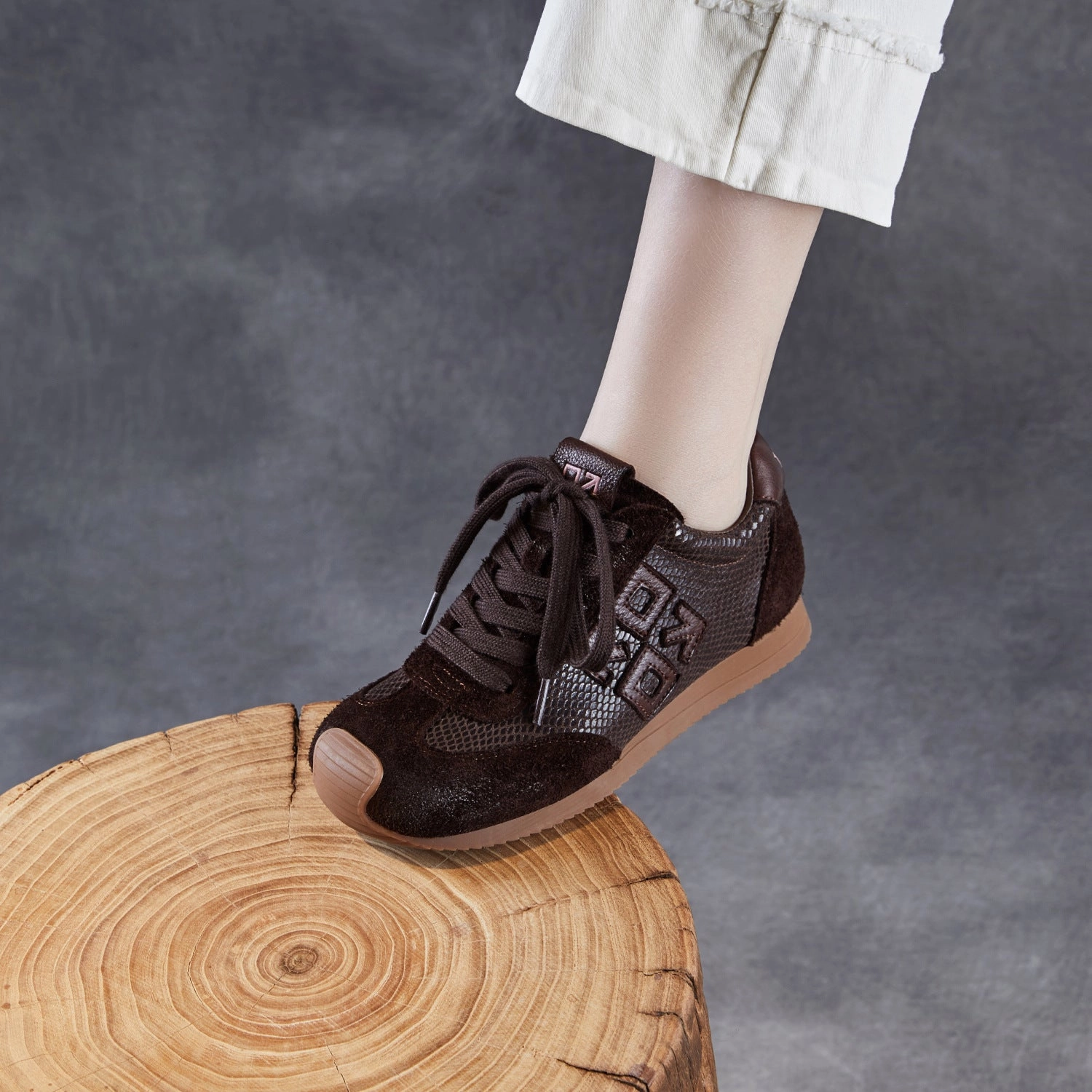 Reliable stability Puncture Resistant Base Women Retro Genuine Leather Casual Mesh Sports Sneakers