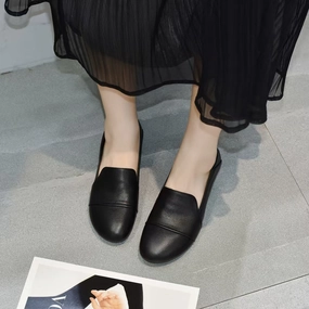 Women Retro Leather Casual Round Toe Chunky Soft Sole Shoes Built-in comfort