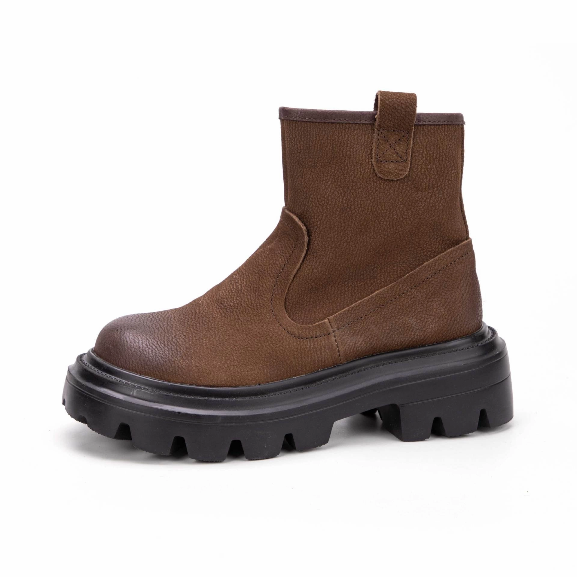 Women Retro Suede Leather Chelsea Boots Round Toe Ankle Boots Dark Compression Resistant Fiber