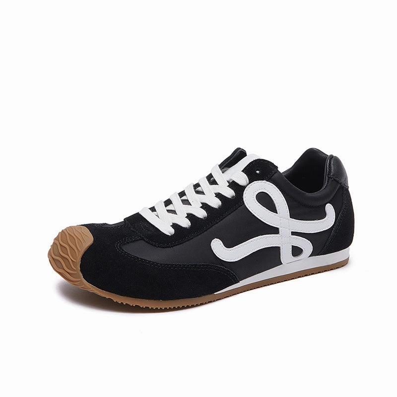 Fashion-Forward Look Women Sports Sheepskin Leather Patchwork Soft Sole Sneakers