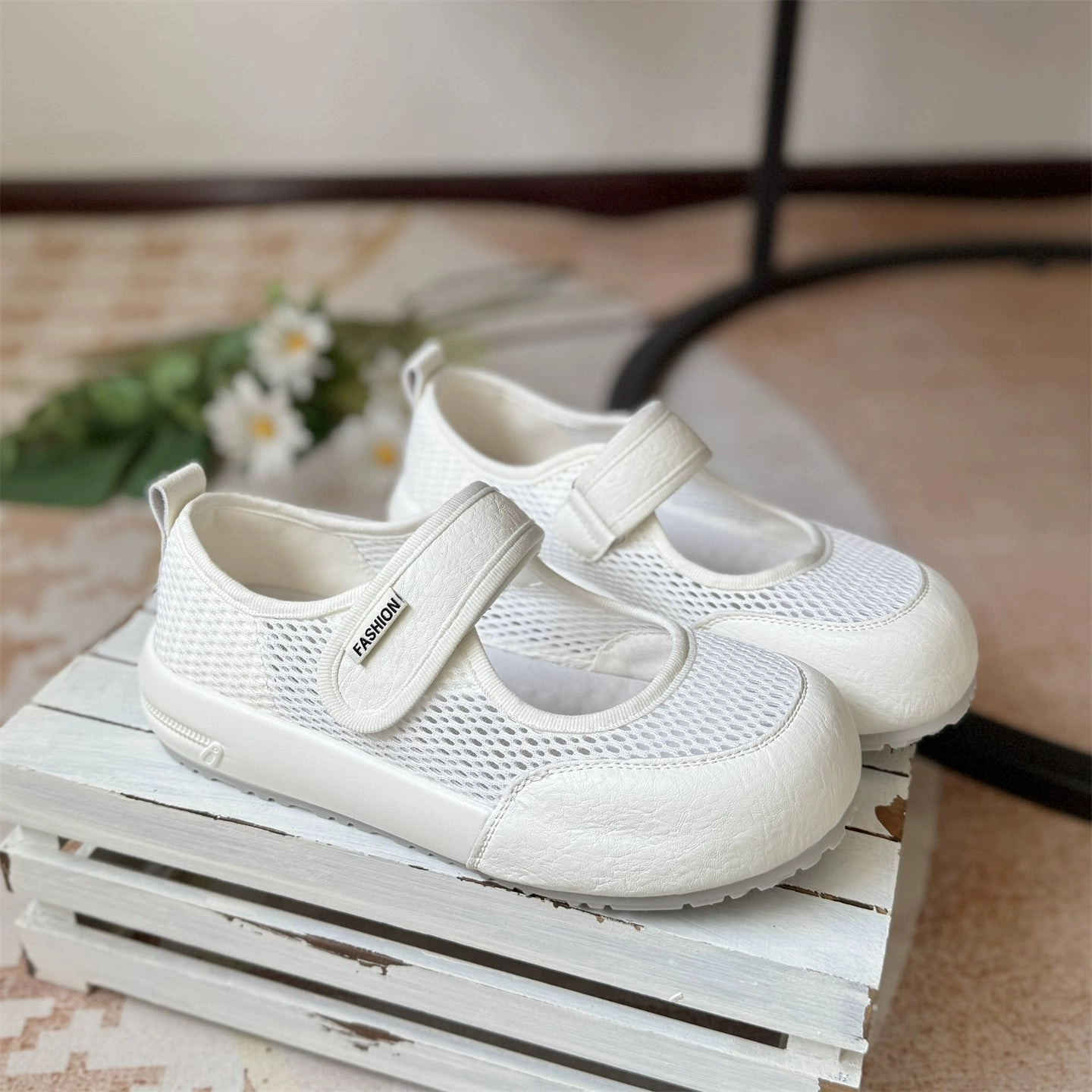 high - heeled Women Summer Breathable Mesh Shallow Velcro Flat Shoes