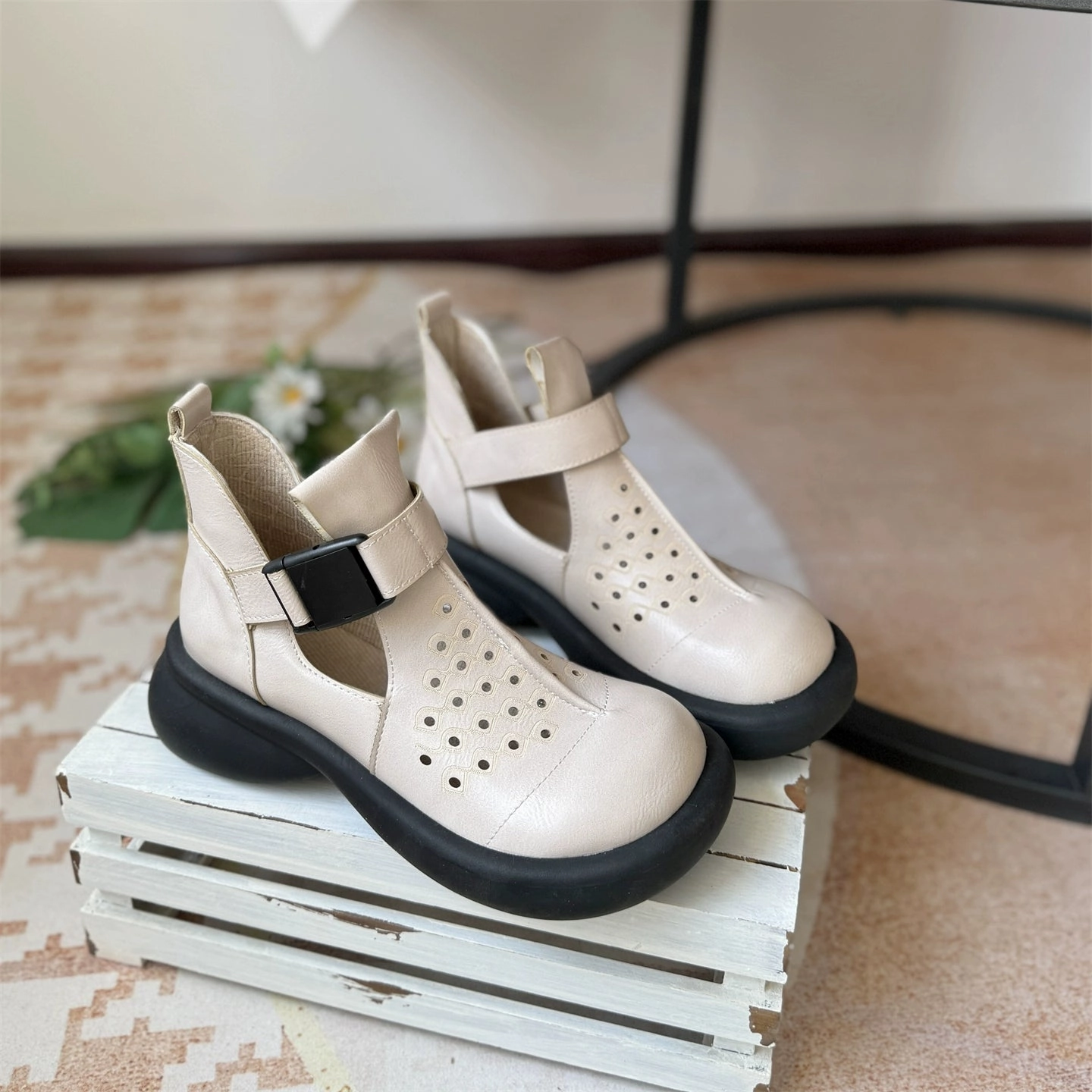Slip Resistant Design Traction pods Women Summer Casual Leather Hollow Platform Wide Toe Boots