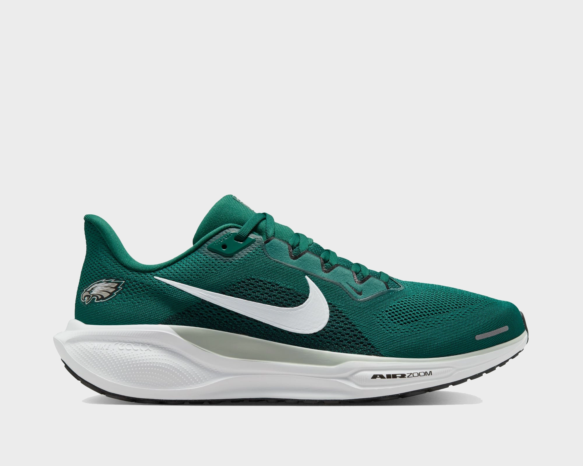 Philadelphia Eagles Pegasus 41 Running Ease Minimalist Style